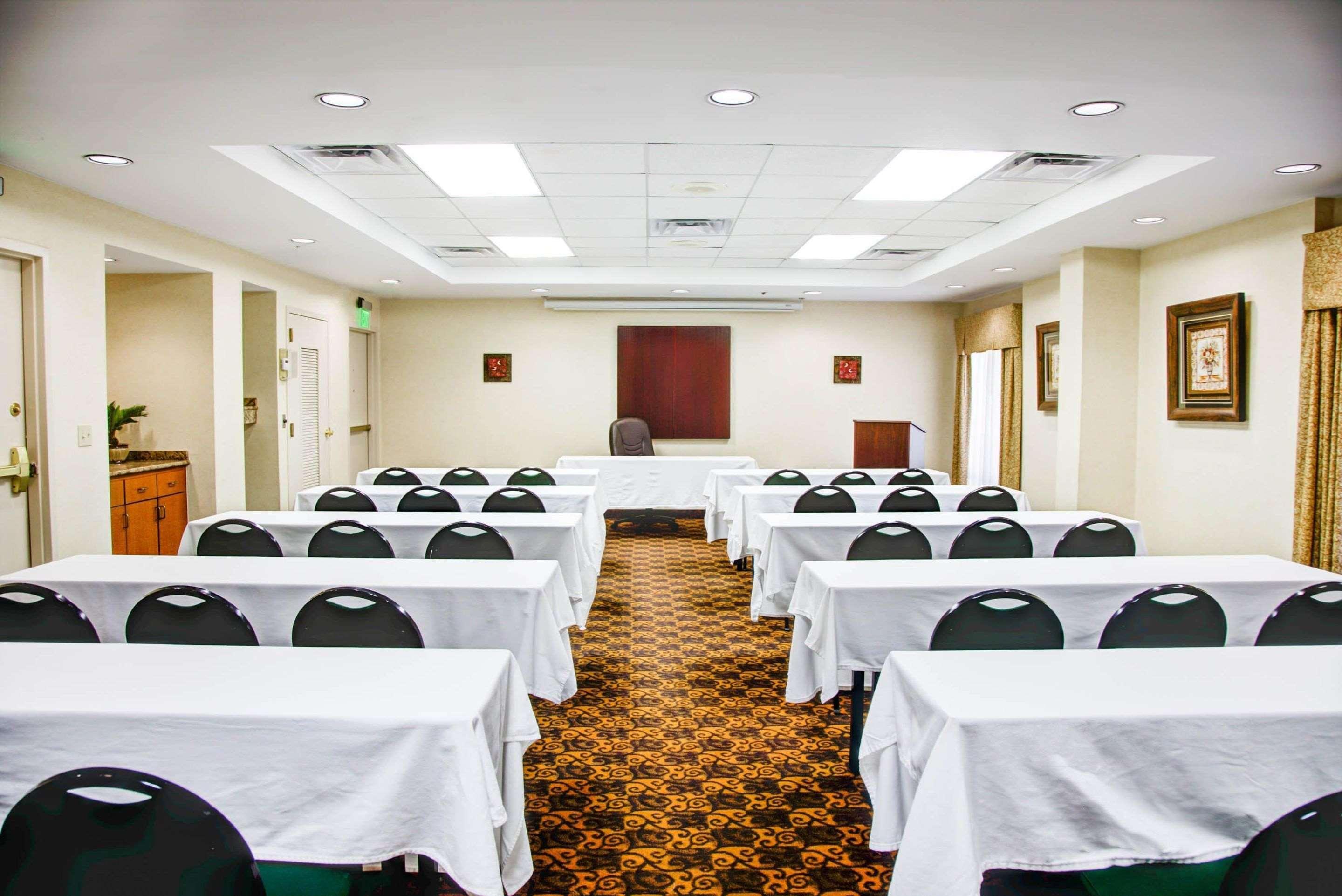 Comfort Inn Birmingham Homewood Esterno foto
