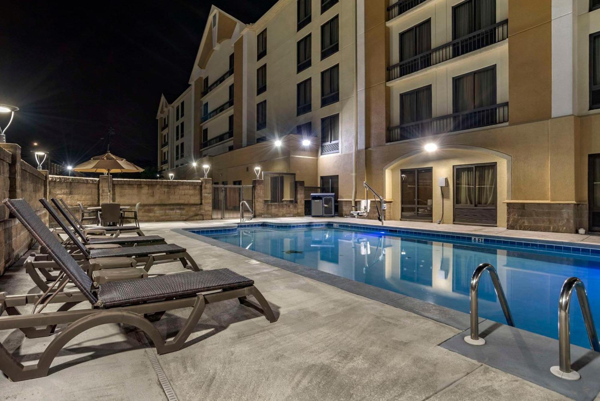 Comfort Inn Birmingham Homewood Esterno foto