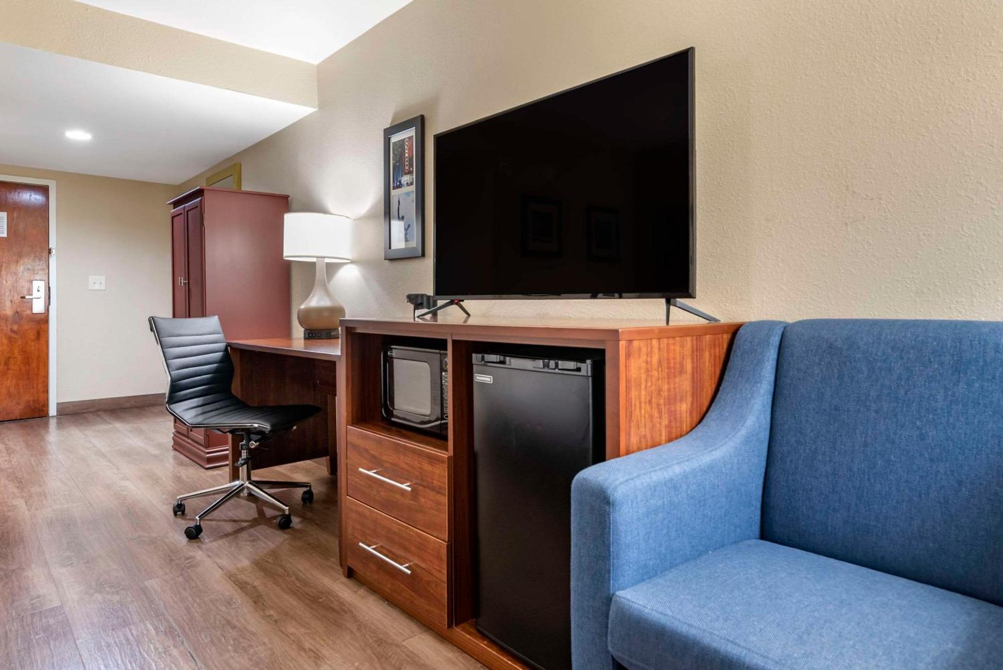 Comfort Inn Birmingham Homewood Esterno foto